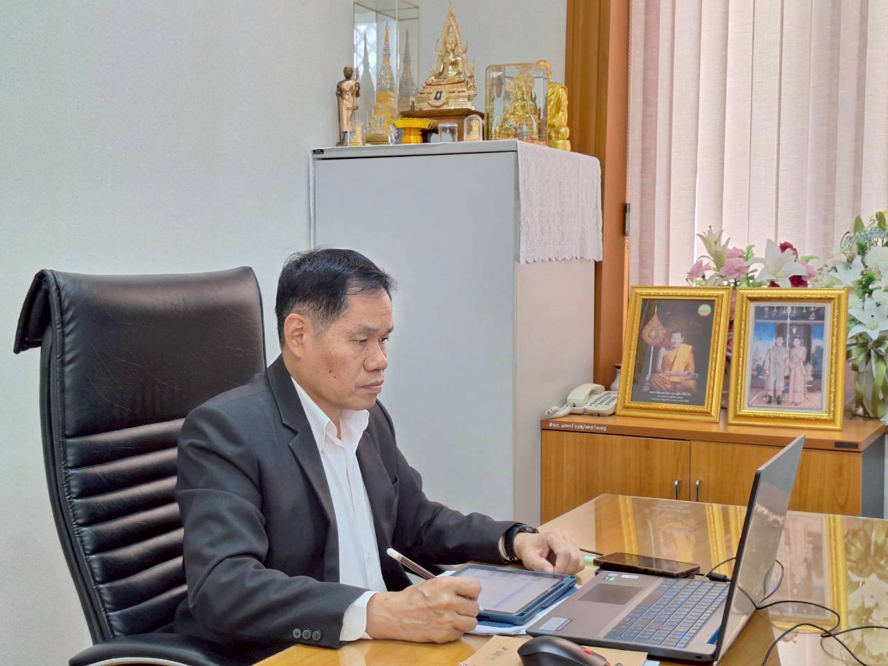 title - ผู้ตรวจราชการ ส.ป.ก. เข้าร่วมประชุมตรวจติดตามความก้าวหน้าผลการดำเนินงานตามแผนการตรวจราชการ ของผู้ตรวจราชการกระทรวงเกษตรและสหกรณ์ ประจำปีงบประมาณ พ.ศ. 2569 รอบที่ 1 ในเขตตรวจราชการที่ 11 จังหวัดสกลนคร